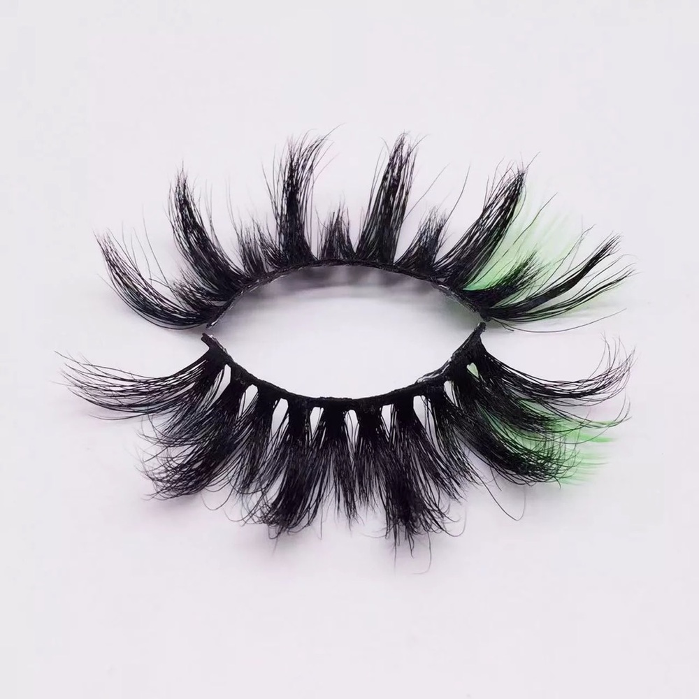 Colored Lashes - Picture 2 of 4